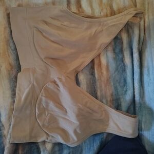 Seamless Tan Women's Intimate Top